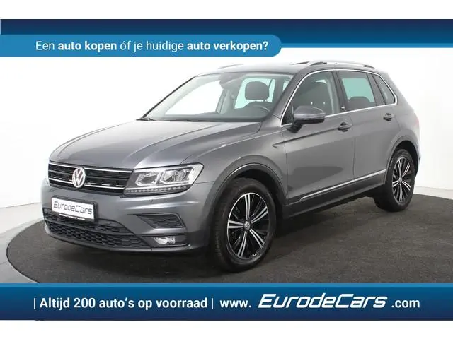 Volkswagen Tiguan 1.4 TSI Sound *Panoramadak*Navigatie*Carplay*