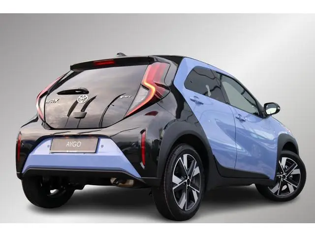 Toyota Aygo X Hybrid 115 pulse, Easy pack, Parkeersensoren, Apple Carplay, Android Auto, Keyless ent...