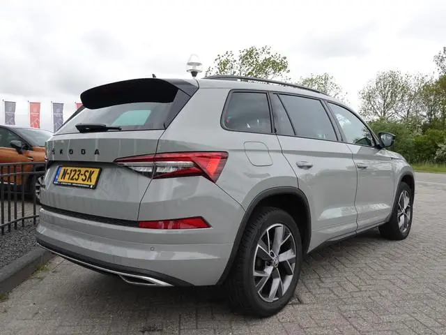ŠKODA Kodiaq 1.5 TSI 150PK DSG Sportline H-LEER | MEMORY | LED | NAVI | ECC