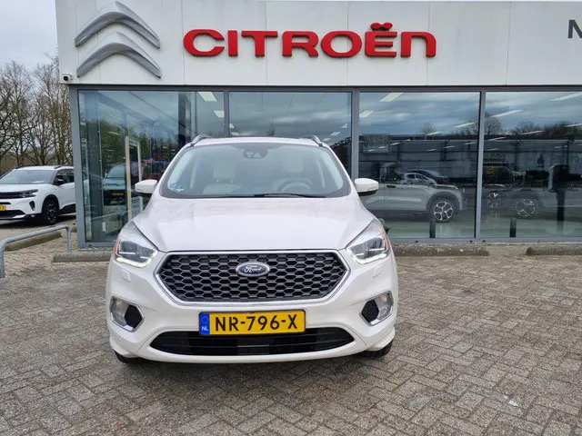 Ford Kuga 1.5 EcoBoost Vignale AUTOMAAT / FULL OPTIONS