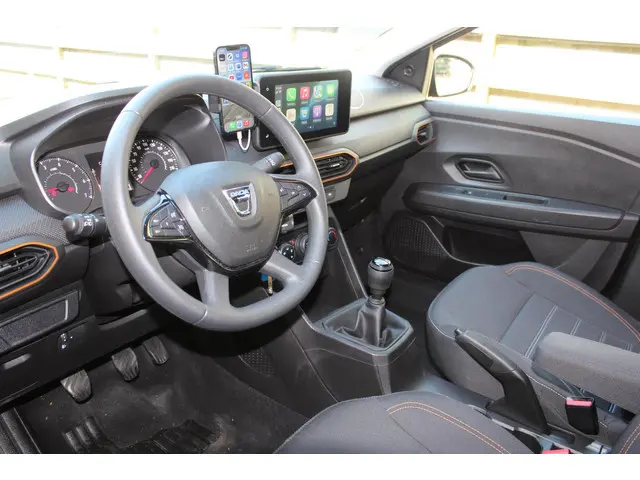 Dacia Sandero Stepway TCE 90 Essential Trekhaak Dacia Sandero Stepway 1.0 TCe 90 Essential