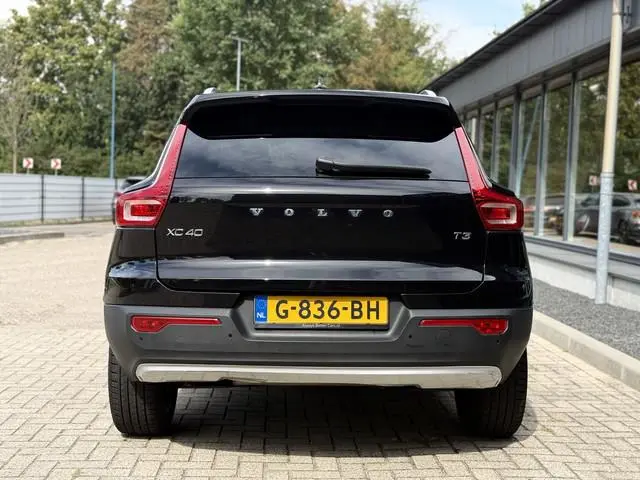 Volvo XC40 1.5 T3 Momentum Pro 360
