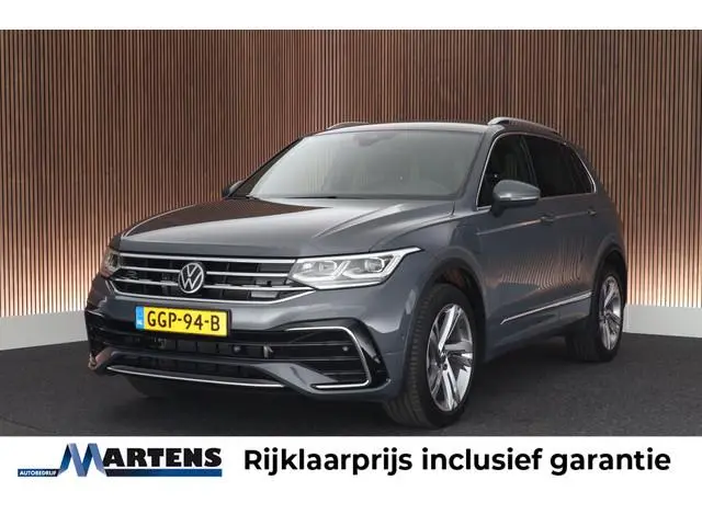 Volkswagen Tiguan 1.4 TSI 245pk eHybrid R-Line Business+ Trekhaak Camera HUD Keyless DCC Virtual Coc...