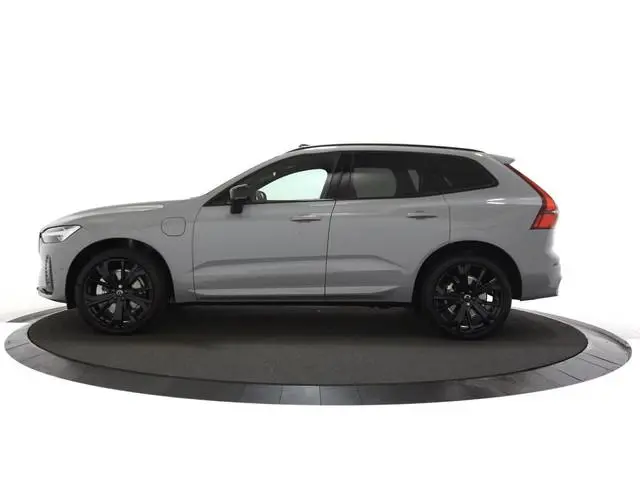 Volvo XC60 2.0 T8 Plug-in hybrid AWD Plus Black Edition Harman-Kardon / Head Up /  Panoramadak  / 21...