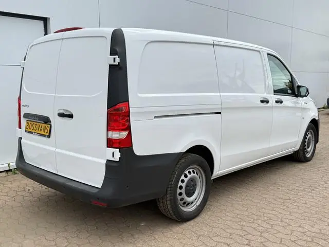 Mercedes-Benz eVito eVito 112 66kWh L2 280km WLTP 96,8% (SOH) Snelladen Climate Control Apple Carpla...