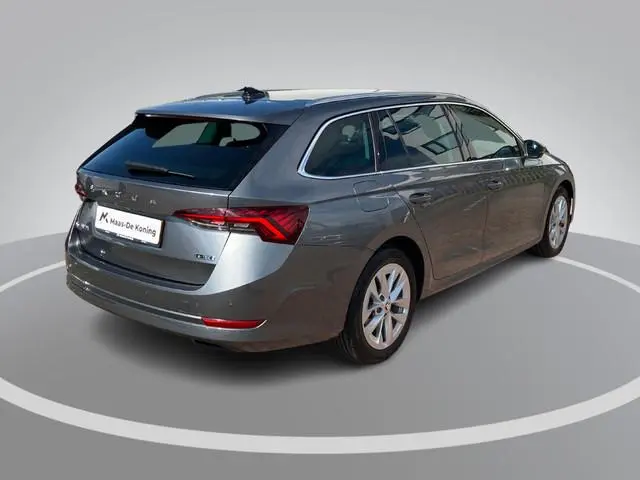 Skoda Octavia Combi 1.5e-TSI/150PK Business Edition Plus · Navigatie · Apple/Android Car Play · Came...