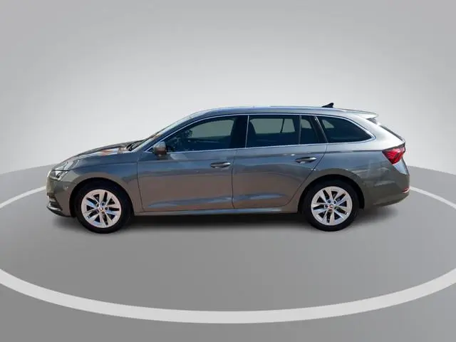 Skoda Octavia Combi 1.5e-TSI/150PK Business Edition Plus · Navigatie · Apple/Android Car Play · Came...
