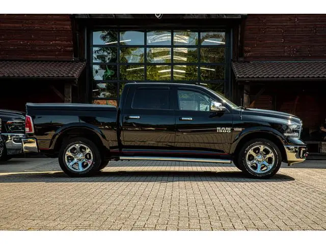 Dodge ram 1500 5.7 V8 Crew Cab  Laramie | Lage bijtelling | Luchtvering | Origineel Nederlands |