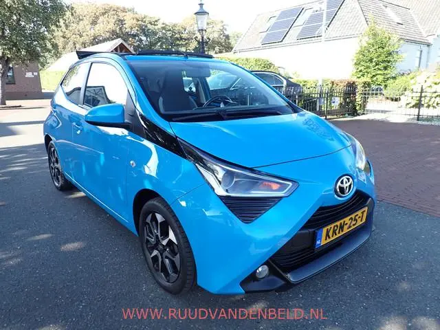 Toyota Aygo 1.0 VVT-i / CAMERA / CRUISE / OPEN VOUW DAK
