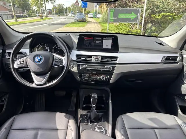 BMW X1 xDrive25e Executive 2e-Eig. & Keurig-Onderh. BOVAG-Garantie. NL-Auto.