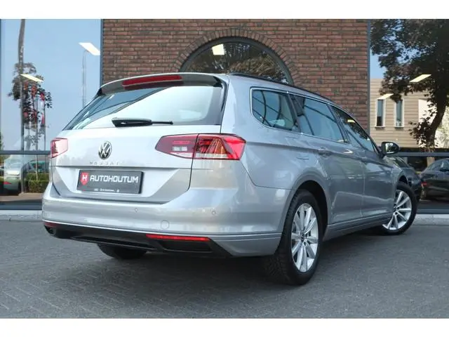 Volkswagen Passat Variant 2.0 TDI Business 150pk DSG
