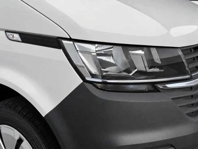 Volkswagen Transporter 2.0TDi 150pk Comfortline L2 · Trekhaak · Navigatie · Apple Carplay/Android Au...