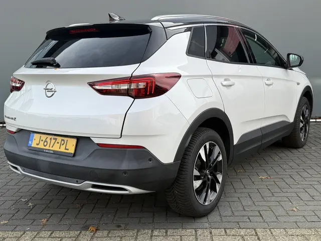 Opel Grandland X BWJ 2020 1.2 Turbo 131 PK  Innovation AUTOMAAT | NAVI | CLIMA | CRUISE | CAMERA | H...