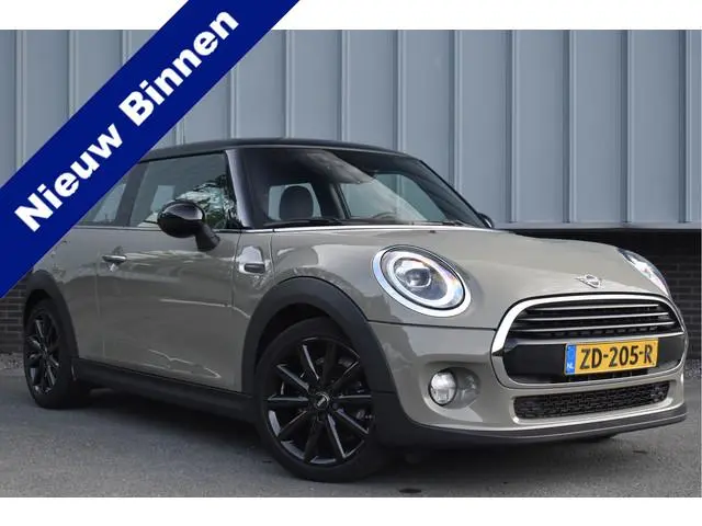 MINI 3-Deurs 1.5 Cooper Chili | Xenon | Carplay | Navi | Sportstoelen