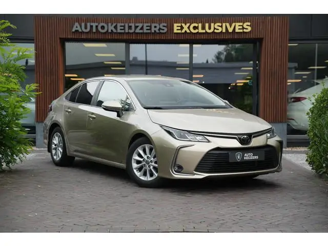 Toyota Corolla 1.5 Cruise Clima LED Automaat!