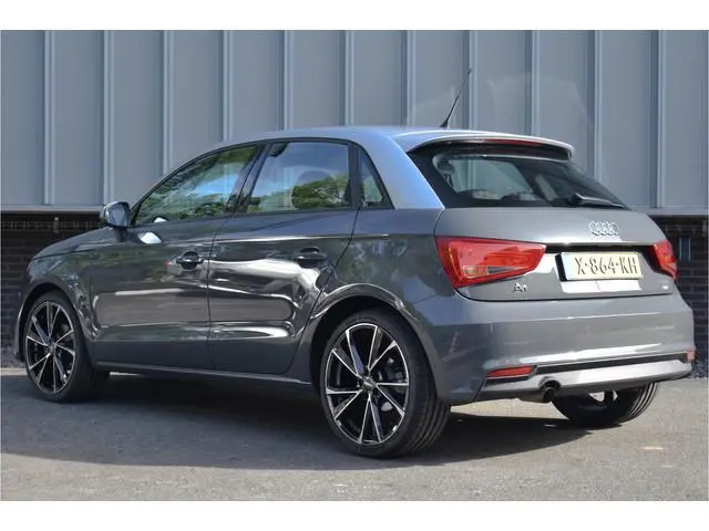 Audi A1 Sportback 1.0 TFSI | Navi | Two-Tone | Carplay | 18"LMV