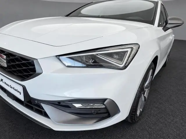 SEAT Leon FR Business 1.5 TSI eHybrid 150 kW / 204 PK Hatchb | 18 Inch | Matrix LED | Trekhaak | 500...