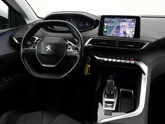 Peugeot 5008 1.2 130 PK AUT. 7-PERS PT ALLURE + TREKHAAK | CARPLAY | CAMERA | SFEERVERL.