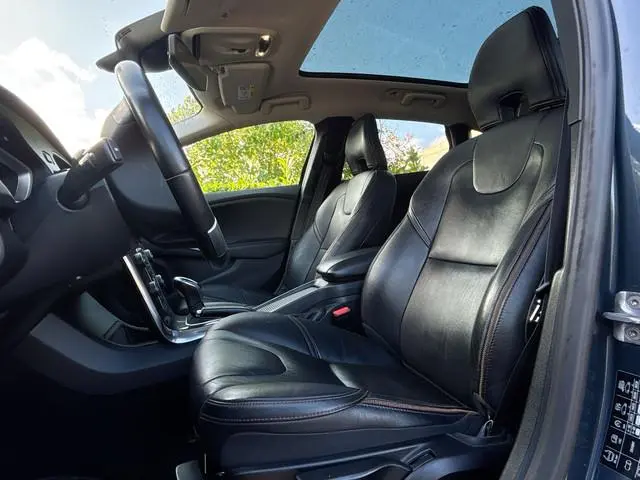 Volvo V40 Cross Country 1.5 T3 Polar+ Luxury |PANO|STOELVERW.|TREKHAAK|CLIMA|NAVI|VOLL.ONDERHOUD| 52...