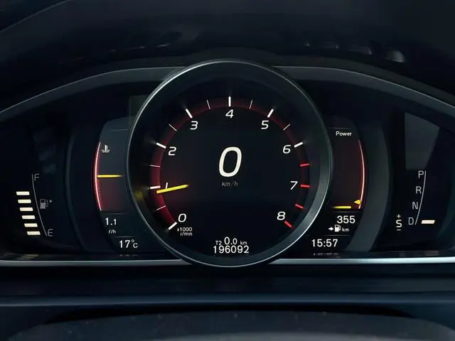 Volvo V40