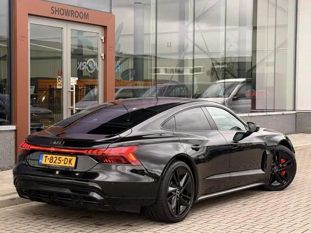 Audi e-tron GT