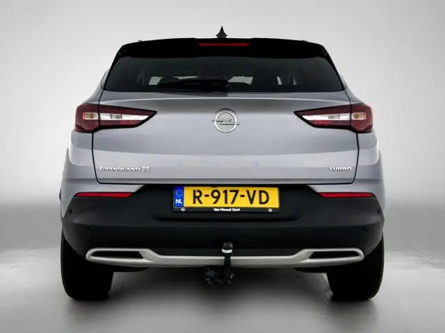 Opel Grandland X 1.2 Turbo Ultimate || Climate control || Navigatie || Leder || Trekhaak || 360 Came...