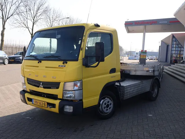 Mitsubishi Canter