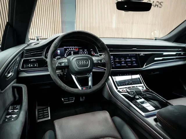 Audi RSQ8