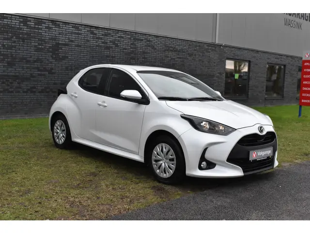 Mazda 2 Hybrid