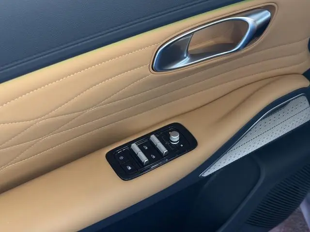 Geely Starray EM-i