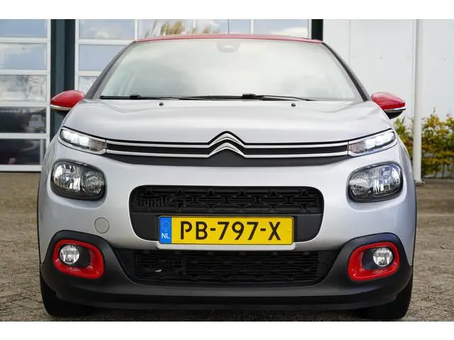 Citroën C3 1.2 PureTech S&S Shine 110pk | Two tone kleur | Achteruitrijcamera | Apple Carplay/Androi...
