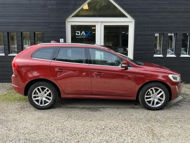 Volvo XC60 2.0 T5 FWD Summum Aut/Ecc/Leer/Navi/Pano