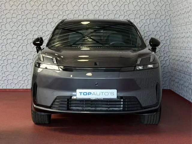 Lynk & Co 08