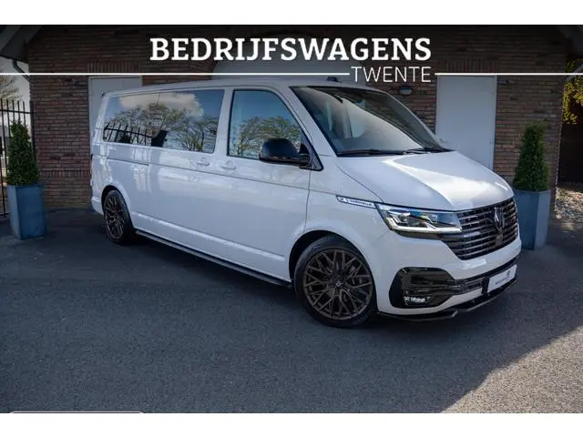 Volkswagen Transporter 2.0 TDI 150PK DSG CARAVELLE LED ACC TREKHAAK