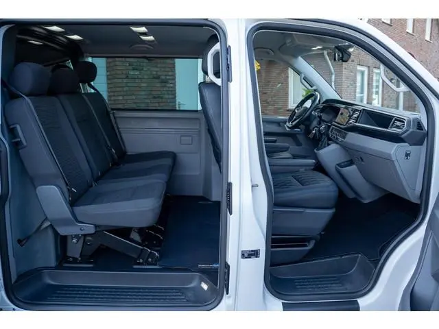 Volkswagen Transporter 2.0 TDI 150PK DSG CARAVELLE LED ACC TREKHAAK