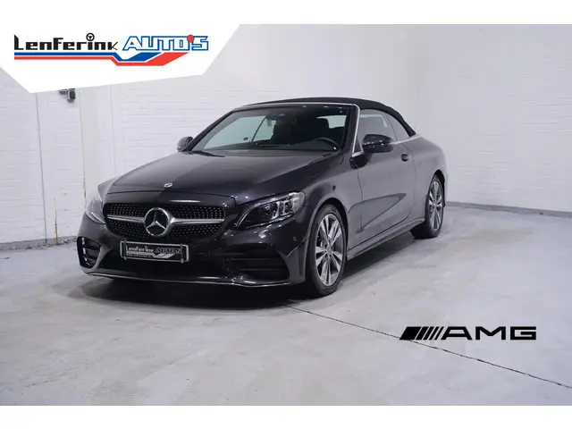 Mercedes-Benz C-klasse Cabrio 180 AMG Line AMG Styling  Camera lederen-bekleding Apple Carplay digi-...