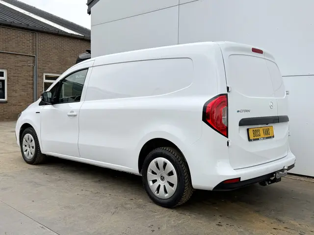 Mercedes-Benz eCitan 112 Pro 51 kWh L2 284 WLTP 98,3% (SOH) MBUX Trekhaak 75kW Snelladen Apple Carpl...