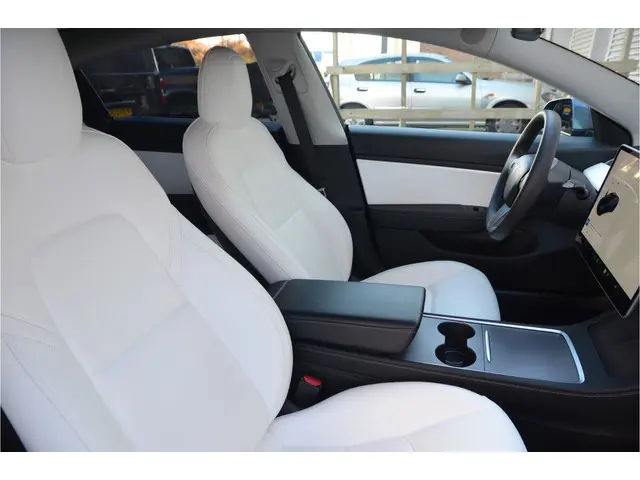 Tesla Model 3 Performance AWD 82 kWh Fremont! Enhanced AutoPilot3.0+FSD (twv 7.500,-)