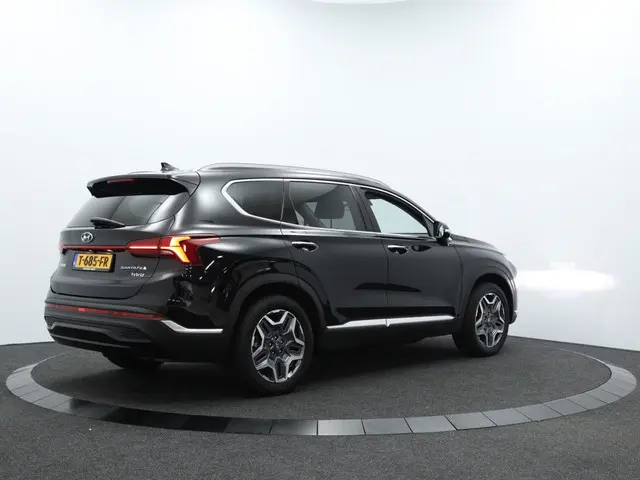 Hyundai Santa Fe 1.6 T-GDI Hybrid Premium 7 Persoons | 360 camera | Navi | Adapti