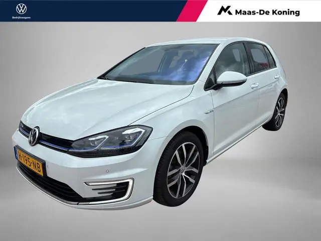 Volkswagen e-Golf 136pk E-DITION · Keyless · Camera · Apple/Android Car Play · P-Sensoren · Virtual...