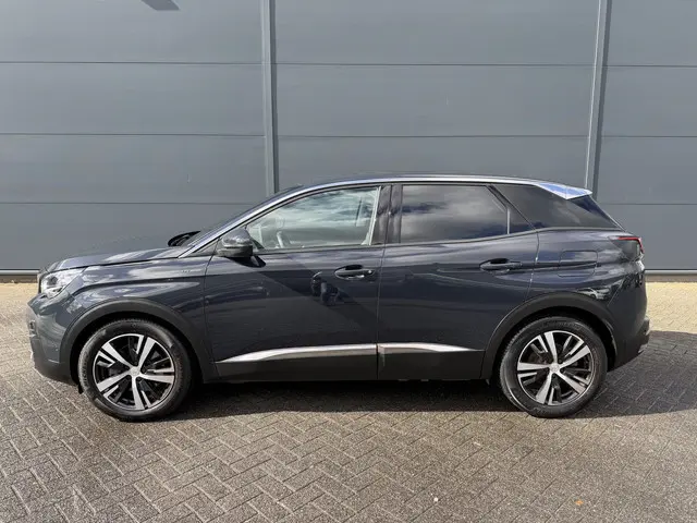 Peugeot 3008 225pk HYbrid Allure Pack (Elektrische Klep - 360gr Camera - Keyless Entry - Automatisch...