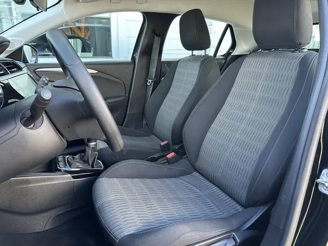 Opel Corsa 1.2 Edition | 1e Eigenaar | NL AUTO | Carplay | Parkeersensoren | Airco | Navigatie |