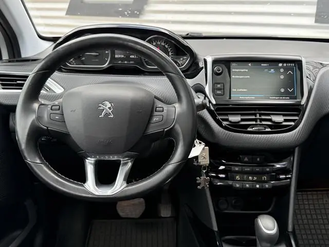 Peugeot 2008 1.2 PureTech Allure 2e Eigenaar|Navi|Pano|Carplay|Clima|Cruise|PDC|Dealer Onderhouden|A...