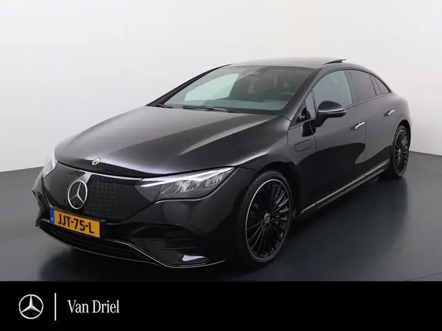 Mercedes-Benz EQE 300 AMG Line 90 kWh | Luchtvering Pano Memory