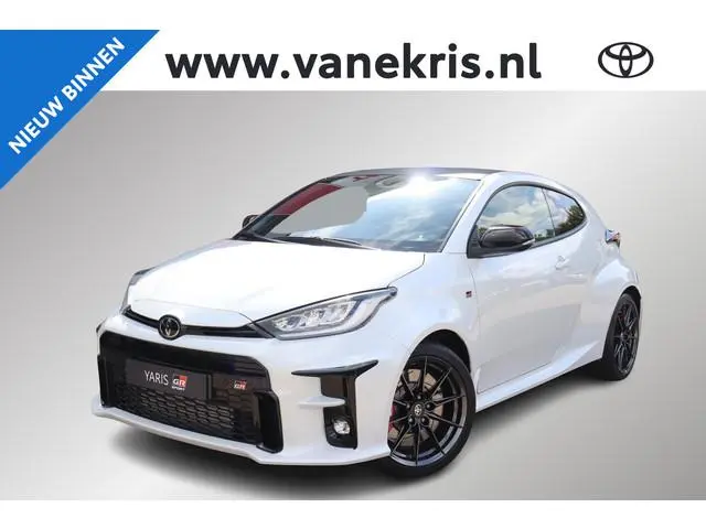Toyota Yaris 1.6 GR Performance, Milltek uitlaat, Extra's! Stoelverlaging