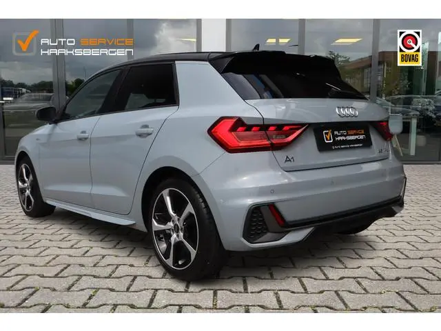 Audi A1 Sportback 25 TFSI S-Line | LED | Camera | 17 Inch |