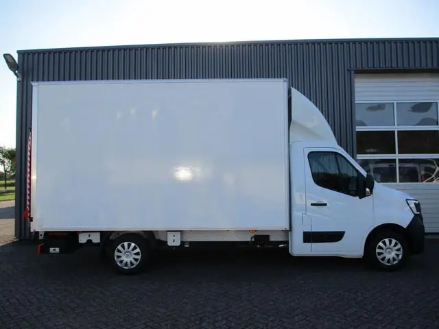 Renault Master 2.3DCI 145 PK Bakwagen Meubelbak Laadklep Airco