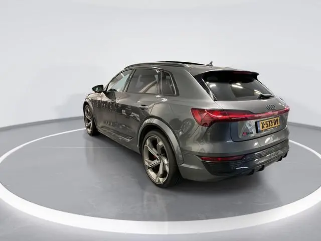 Audi Q8 e-tron SQ8 507pk Quattro 115 kWh · SOH 94% · 360 Camera · B&O Audio · Luchtvering · Panorama...