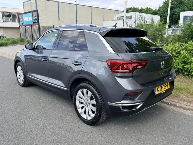 Volkswagen T-Roc 2.0 TSI DSG 190PK 4Motion•ACC•Trekhaak