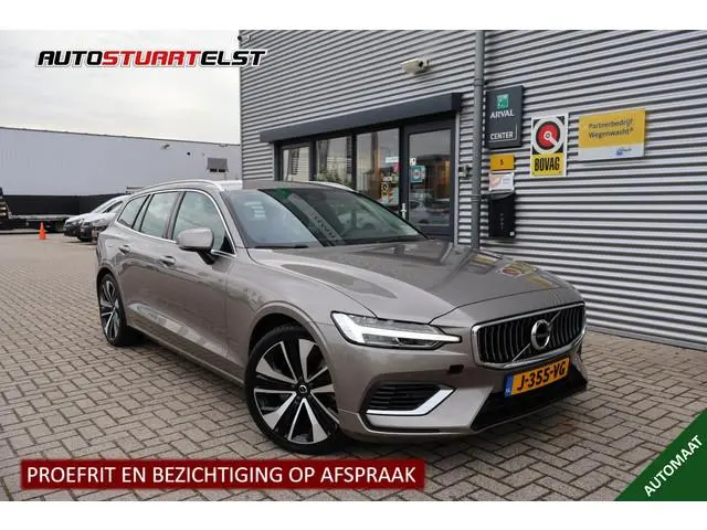 Volvo V60 2.0 T8 Recharge Business Pro 1e Eigenaar | NL-Auto | Dealer Onderh | BTW | 390PK | AWD | E...